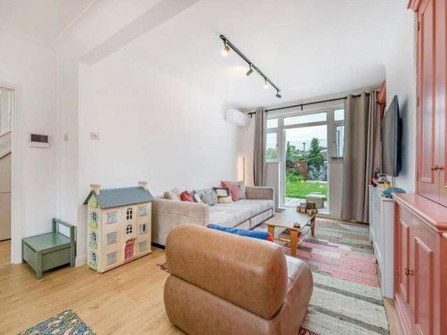 House for sale in Fulham, Greater London