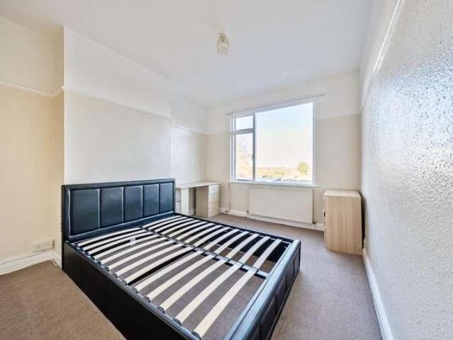 House for sale in Finchley, Greater London