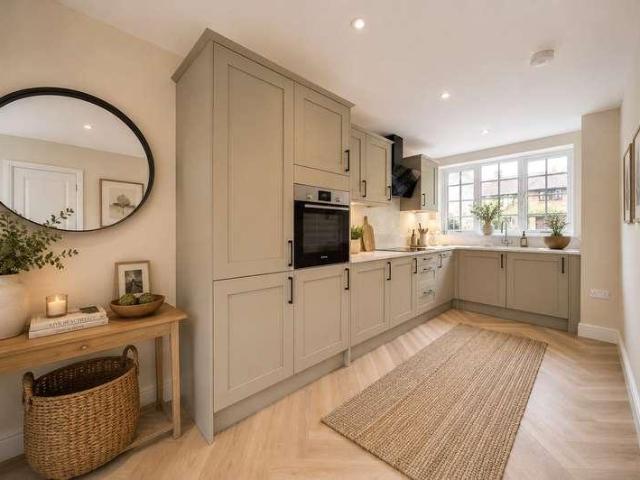 House for sale in Farnborough, Hampshire