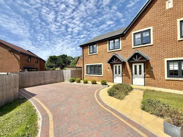 House for sale in Southport, Banks