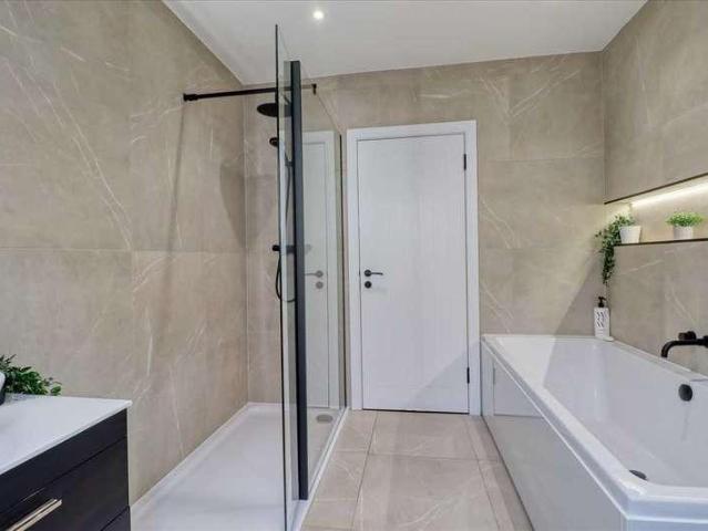 House for sale in Holland-on-Sea, Dale Hill