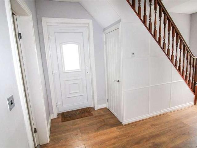 House for sale in Riddlesden, West Yorkshire