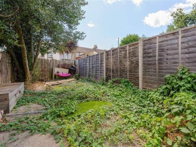 House for sale in Brompton, Gillingham