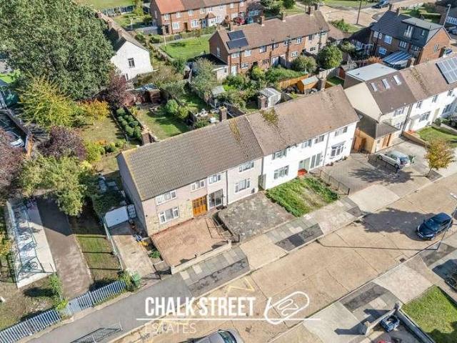 House for sale in London Borough of Havering, Greater London