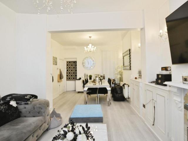 House for sale in Upton Park, Greater London