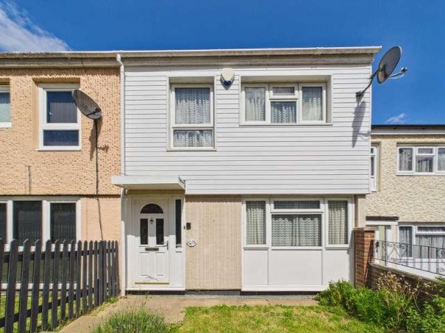 House for sale in Dee Park, Reading