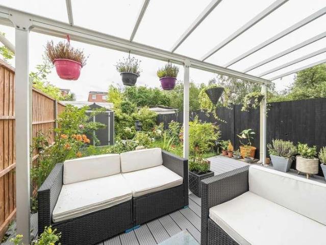 House for sale in Pinner, Greater London
