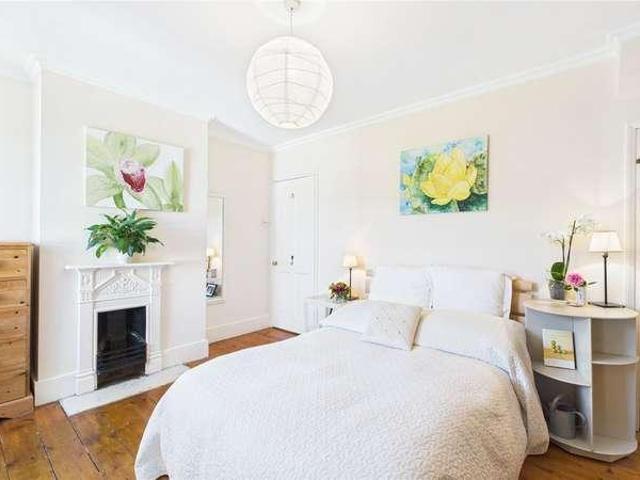House for sale in Durnford Farm, Woking