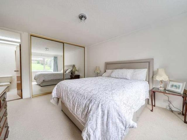 House for sale in Hawk's Hill, Mole Valley