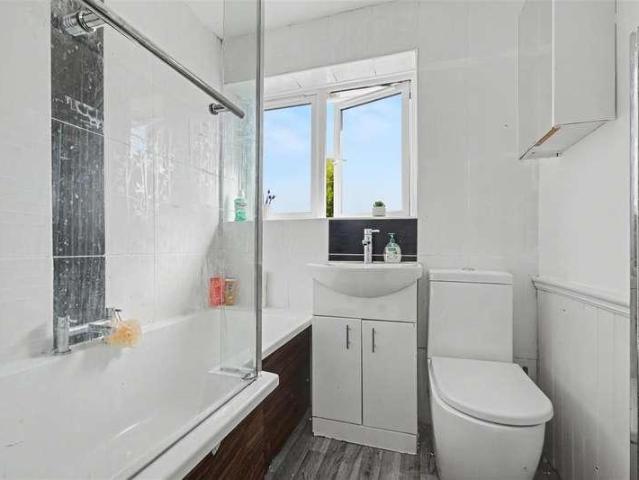 House for sale in Caldermill, East Midlands