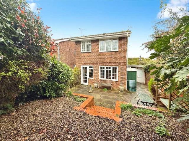 House for sale in Emmbrook, Wokingham
