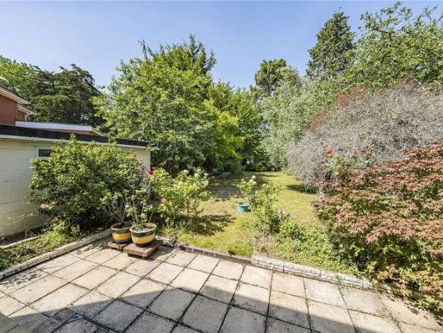 House for sale in Kingston Vale, Greater London