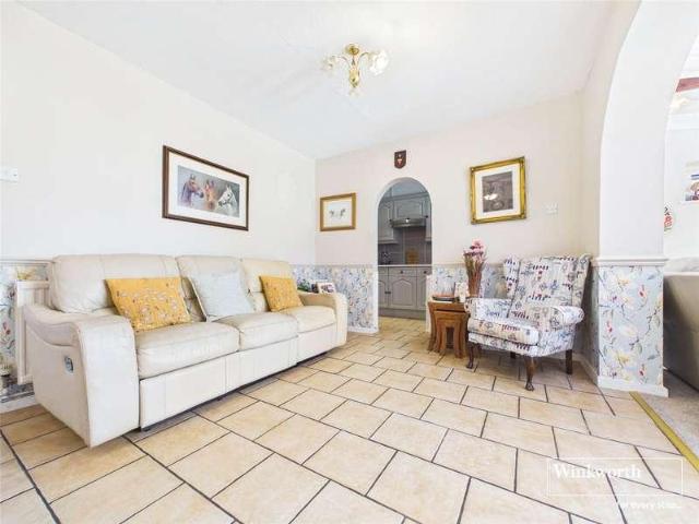 House for sale in Shinfield