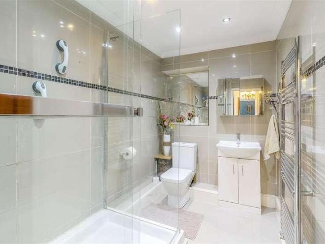 House for sale in Hatton Park, Wellingborough