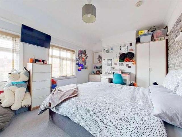 House for sale in Fishersgate, West Sussex