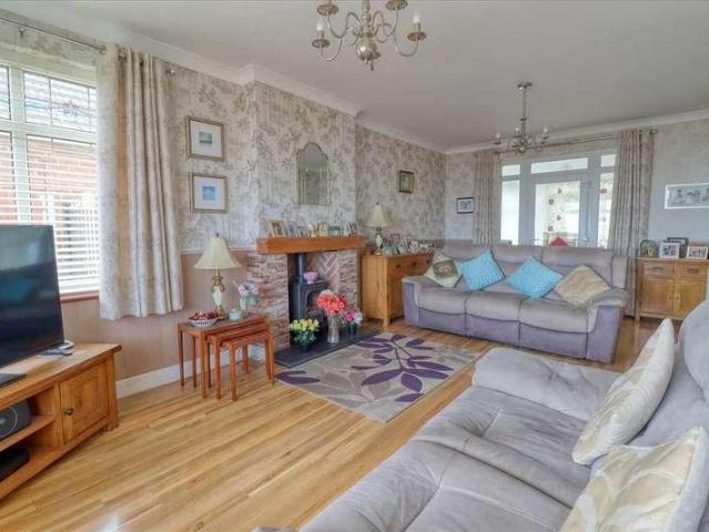 House for sale in Clacton-on-Sea, Tendring