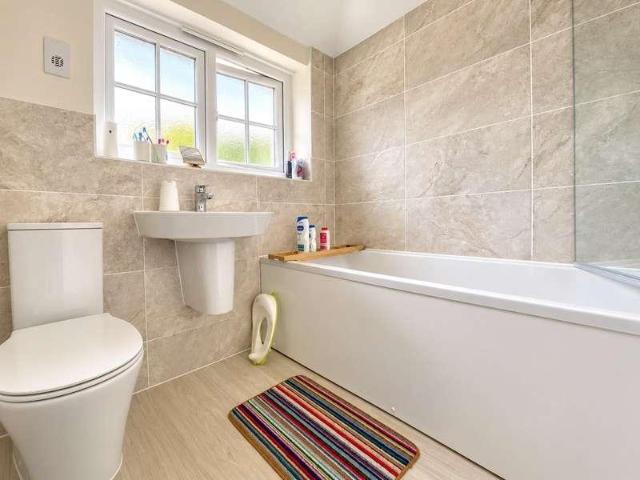 House for sale in Finchampstead