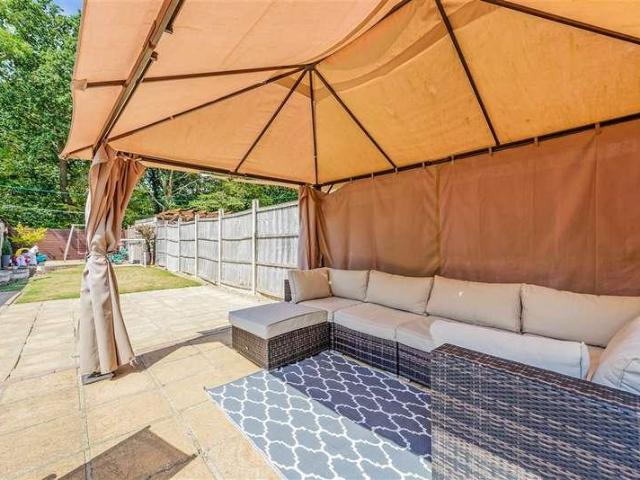 House for sale in Falconwood, Greater London