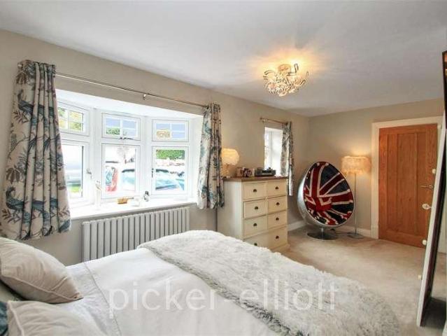 House for sale in Lash Hill, Barton