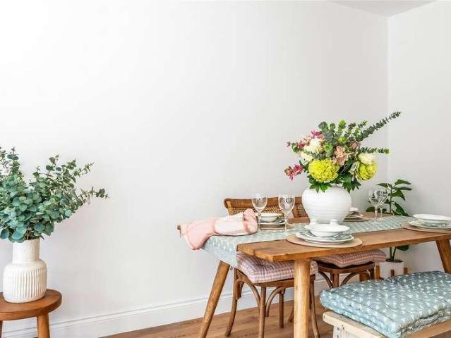 House for sale in Fole, Surrey
