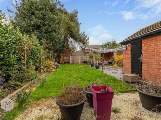 House for sale in Over Hulton, Lee Bank