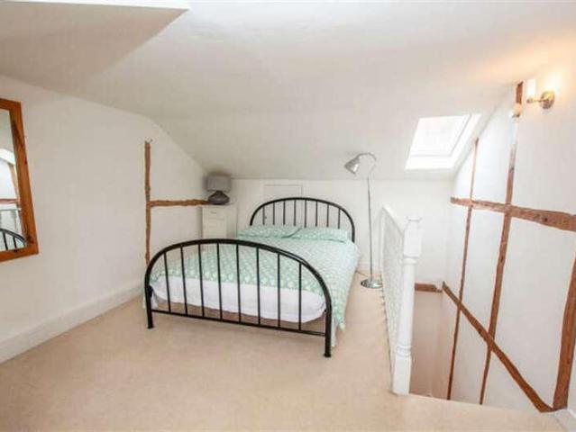 House for sale in Henley-on-Thames, Berrick Salome