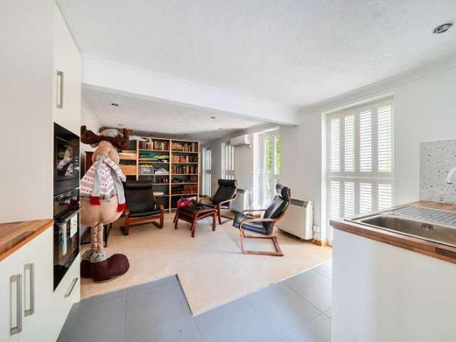 House for sale in Dunstable, Bedfordshire