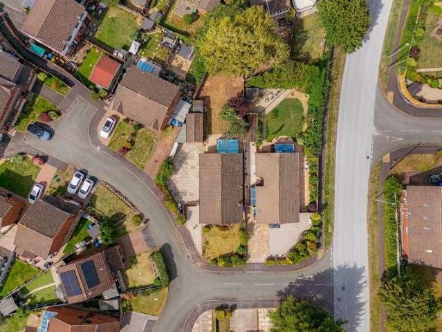 House for sale in Barrows Green, Widnes