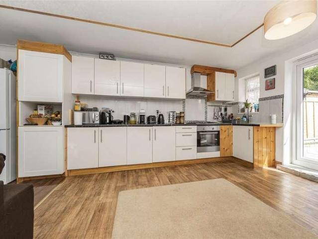 House for sale in Slough, Colnbrook
