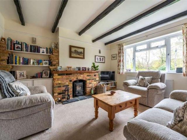 House for sale in Pachesham Park, Surrey