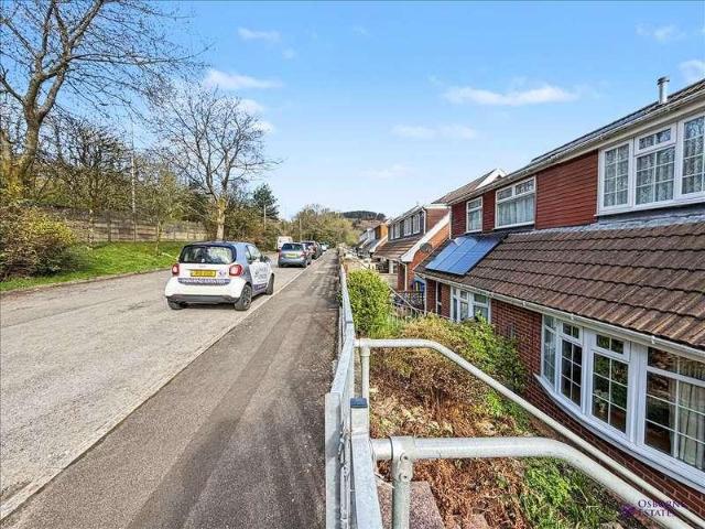 House for sale in Tonypandy, Penygraig