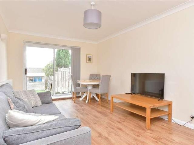 House for sale in Grove Park, Oad Street