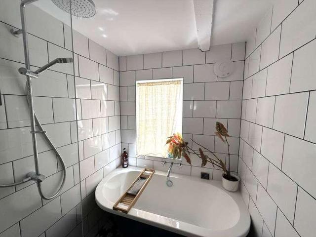 House for sale in Littleham, Budlake