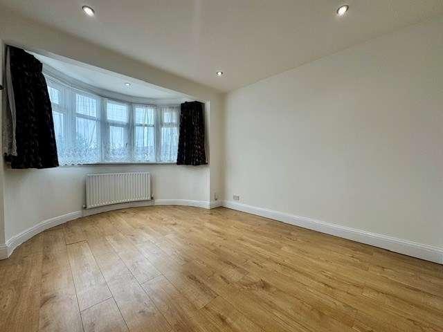 House for sale in Lane, Greater London