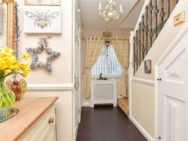 House for sale in The Butts, Kent
