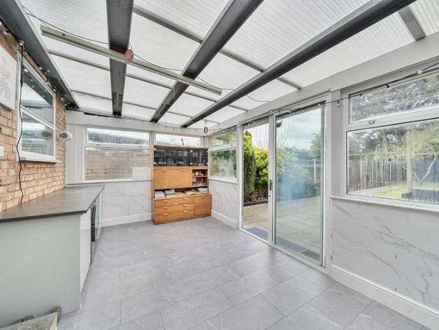 House for sale in Harrow Weald, Greater London