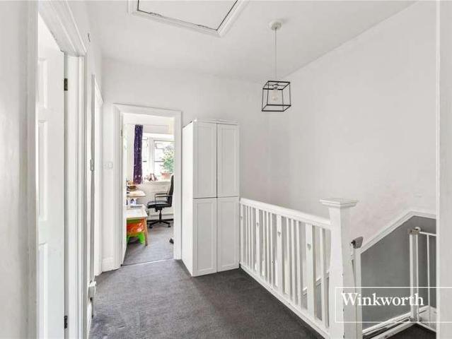 House for sale in Finchley, Greater London