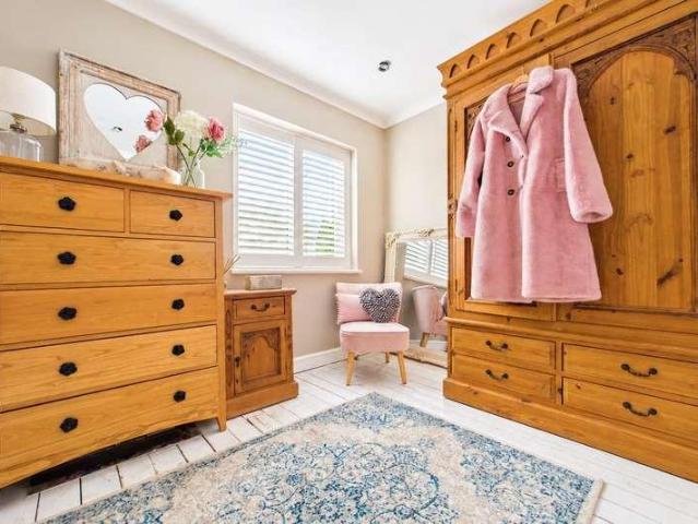 House for sale in Churchend, Reading