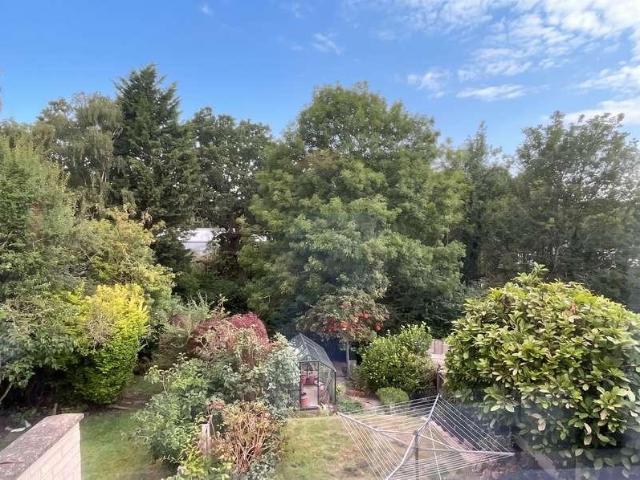 House for sale in Halesowen, West Midlands