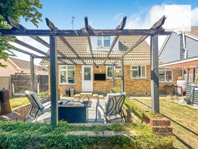 House for sale in Leigh Beck, Essex