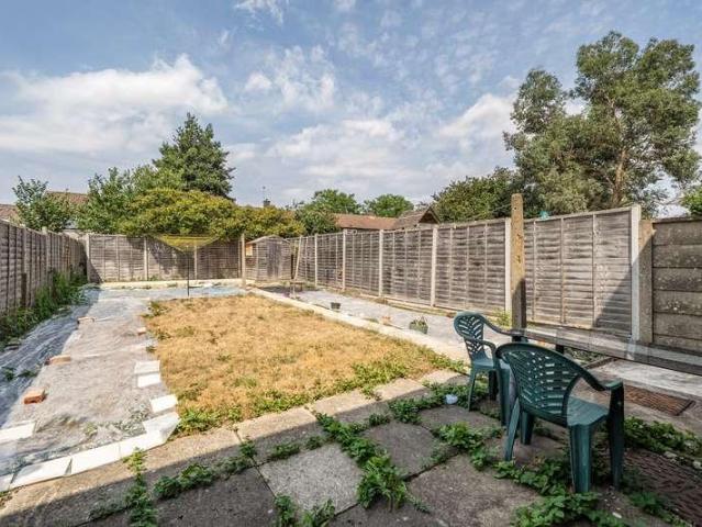 House for sale in The Slade, Oxfordshire