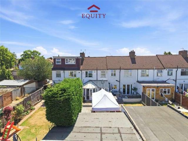 House for sale in Carterhatch, Greater London