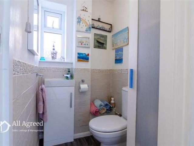 House for sale in Kedleston, East Midlands