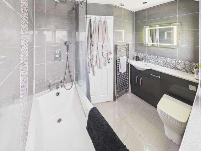 House for sale in King's Walden, Hertfordshire