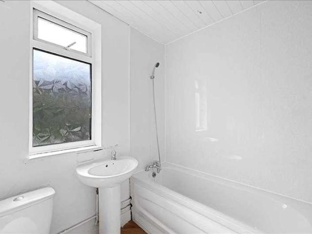 House for sale in London Borough of Merton, Collier's Wood