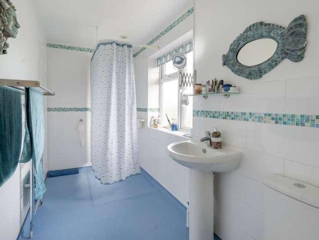 House for sale in Black Bourton, Oxfordshire