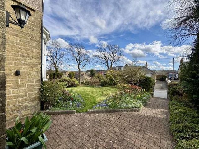 House for sale in Huddersfield, Primrose Hill
