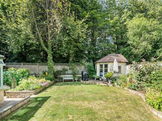 House for sale in Fossebridge, Gloucestershire