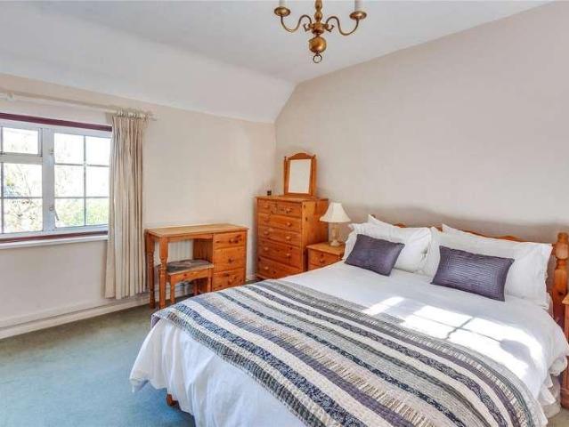 House for sale in Dunsden Green, Berrick Salome