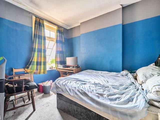 House for sale in Wealdstone, Greater London